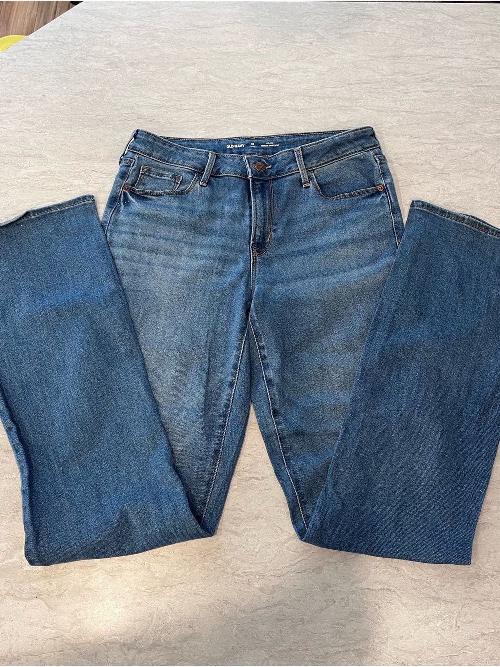 OLD NAVY Women's Straight-Leg Jeans - Medium Blue Wash Long